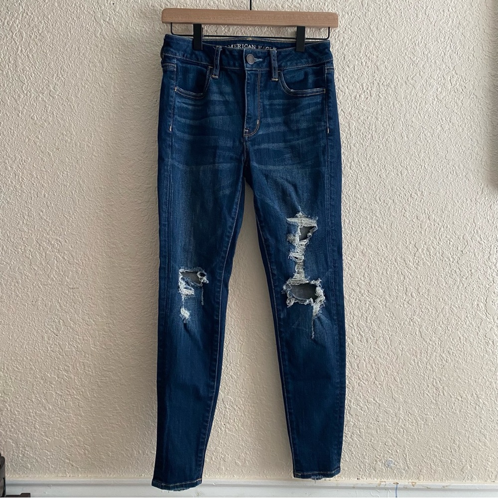 American Eagle Ripped Jegging Jeans